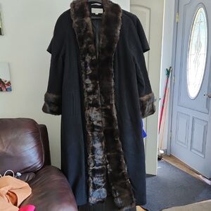 Albert Nipon Black Coat with Brown Faux Fur